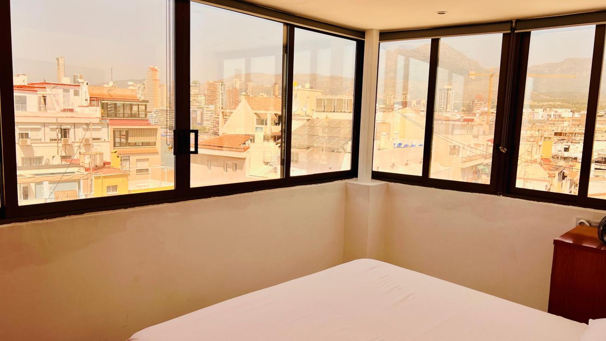 شقة Atico Con Vistas En El Casco Antiguo De بينايدورم المظهر الخارجي الصورة