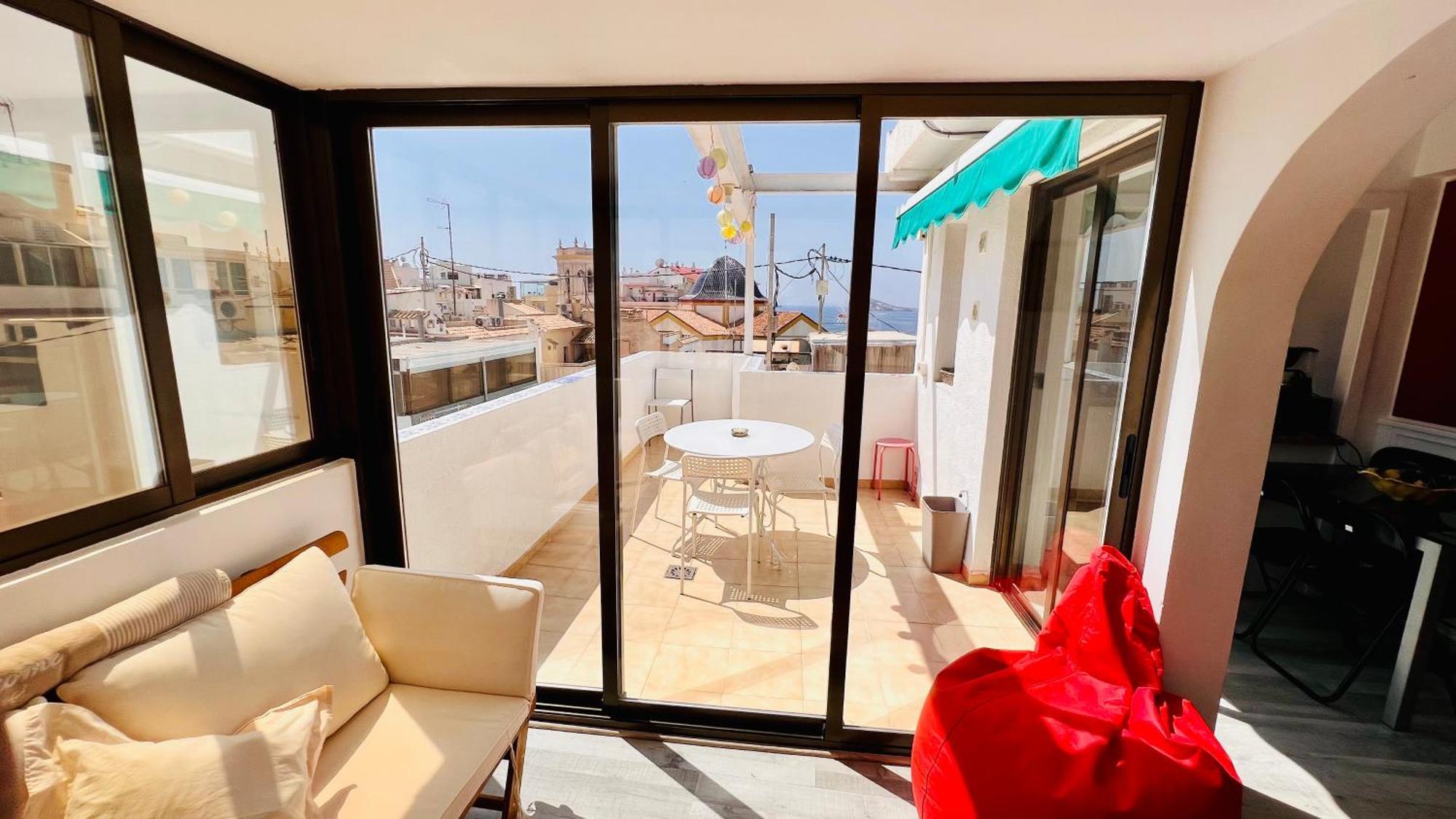 شقة Atico Con Vistas En El Casco Antiguo De بينايدورم المظهر الخارجي الصورة